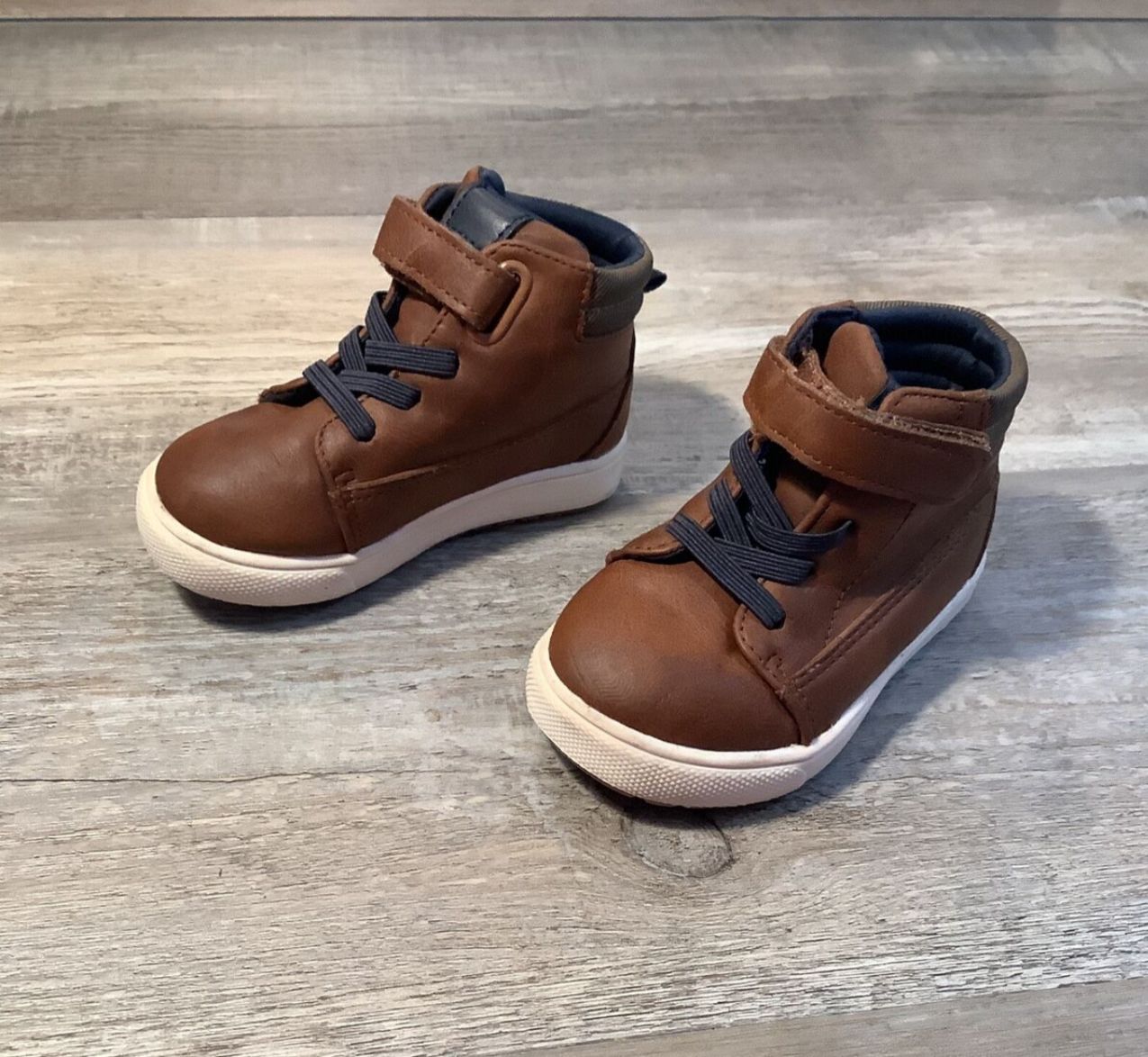 Botines marrones para bebé
